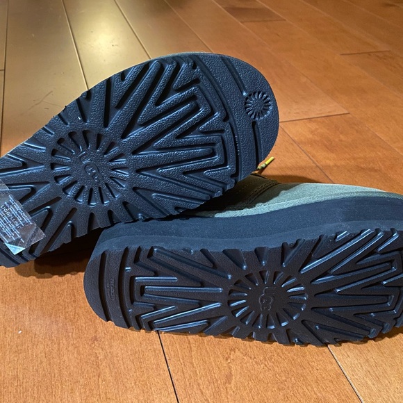 BRAND NEW NEVER WORN UGG NEUMEL HERITAGE PLATFORM SIZE 7 OLIVE - Picture 11 of 12